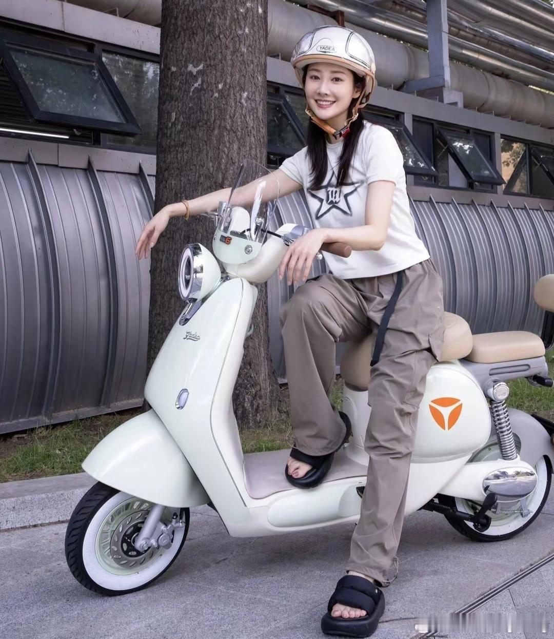 #李纯公开与马頔恋情#咱就说，李纯都在节目里公开喊话了，马頔应该有所行动了吧，这
