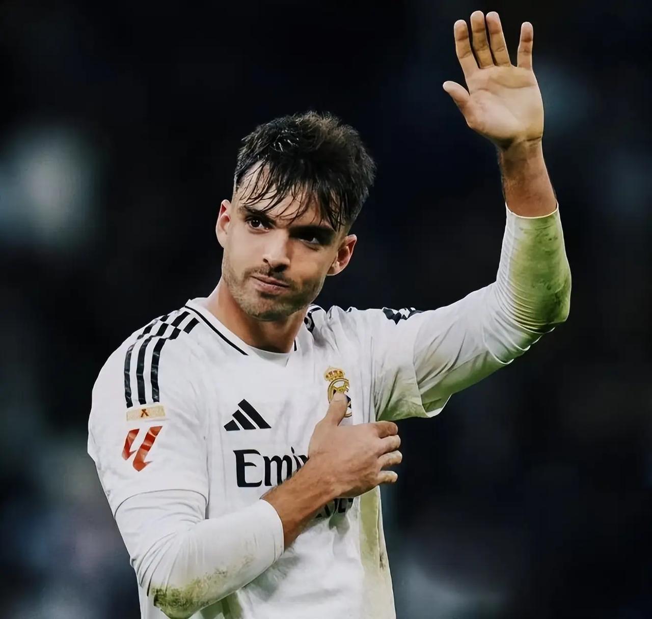 ‌劳尔·阿森西奥因为与主帅阿韦洛亚有怨，据西媒okdiario报道，皇马决定把这