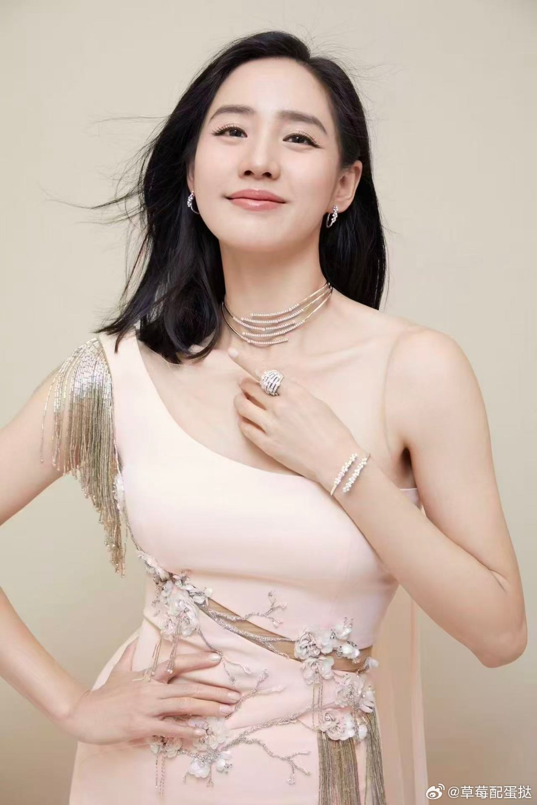 《夏洛特烦恼》的秋雅，王智是多少人心中的白月光 