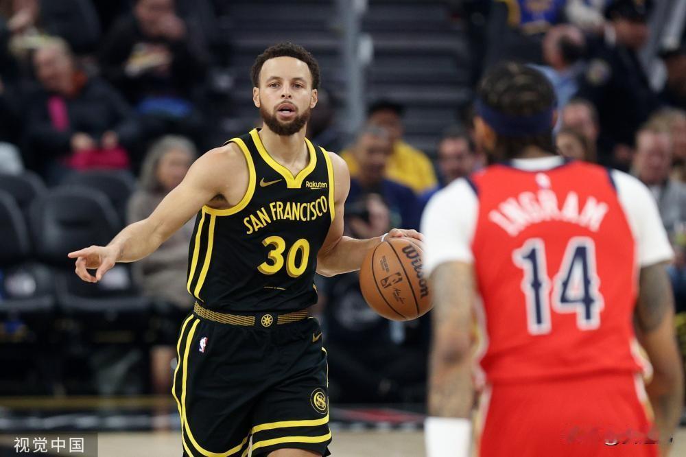 库里15分 鹈鹕客场141-105大胜勇士
北京时间1月11日，NBA常规赛，鹈