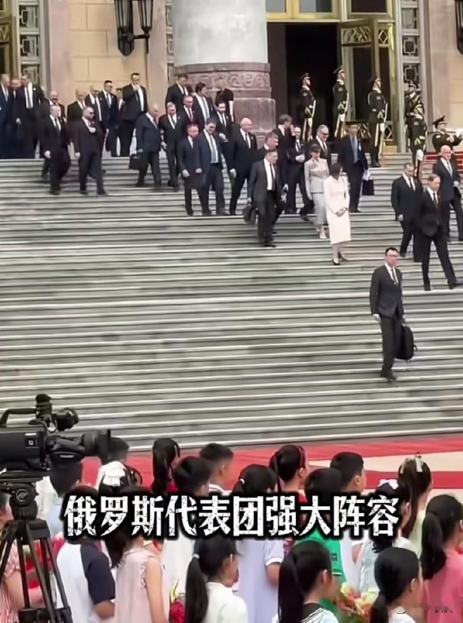 但凡美国低调一点访华，也不会让别人“眼红”，一次成功的“北京之旅”能获得什么？这