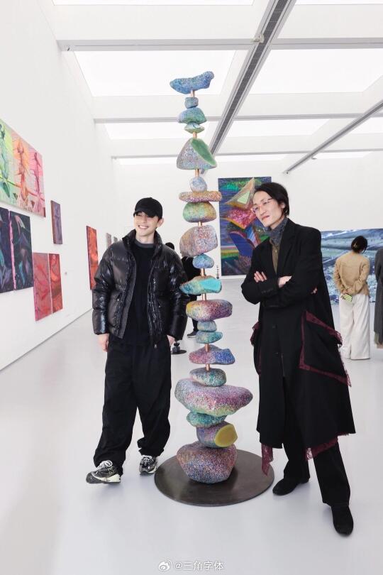 一大早的福利啊 	 你要一直开心下去