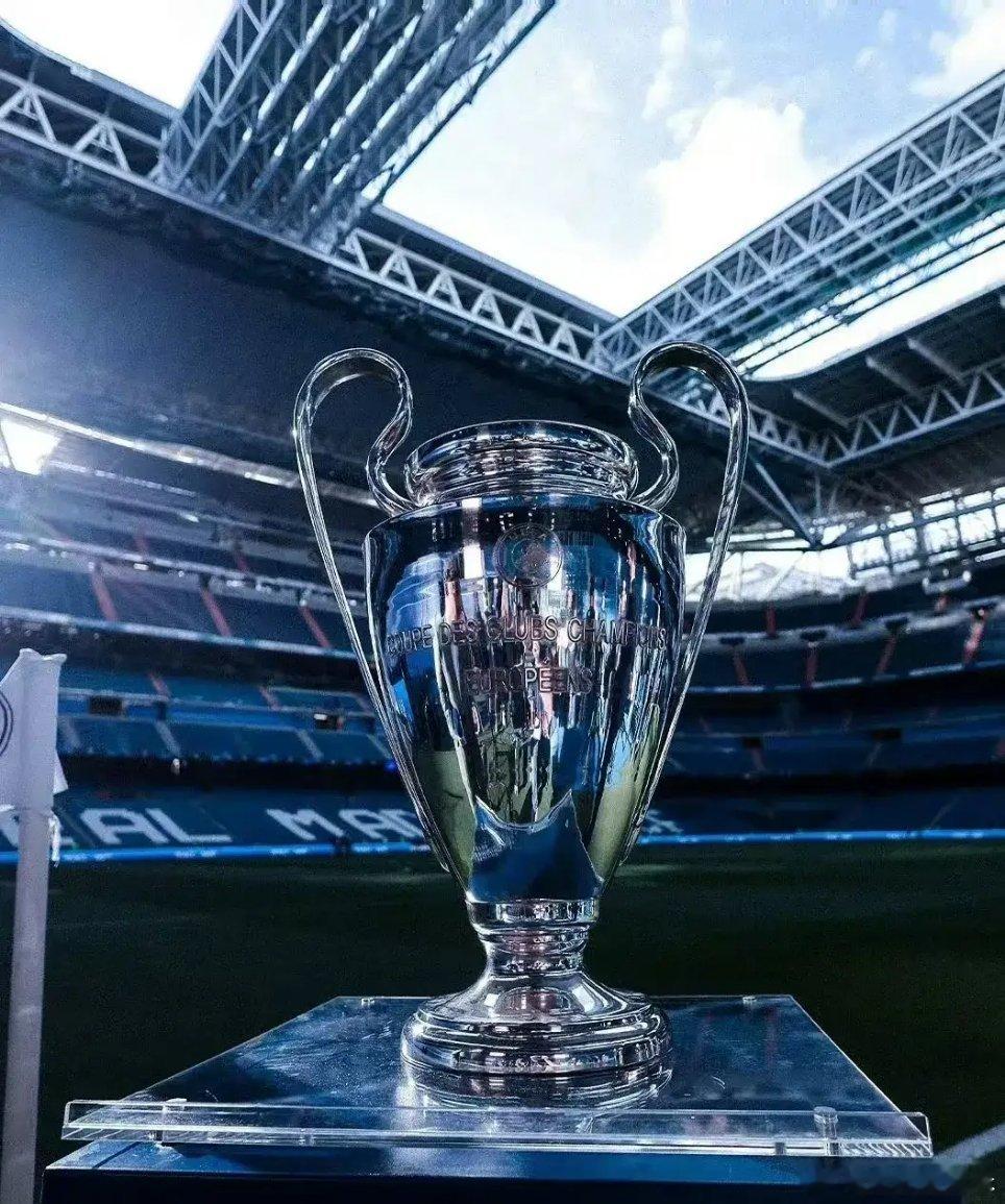 CeF：国际米兰拿到欧冠资格之后，已经确保可以从下赛季欧冠获得5100万欧元奖金