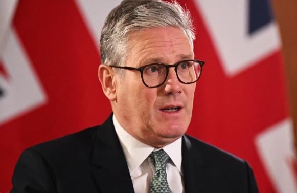 英国突然“掀桌子”！军舰出海拦截俄油轮，这是要逼普京开辟“第二战场”。

3月2