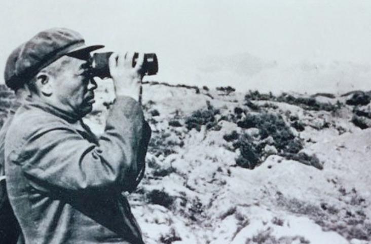 外网有美国人张口就问，中国咋就没拿得出手的世界名将，反倒美国这边五星四星上将一抓