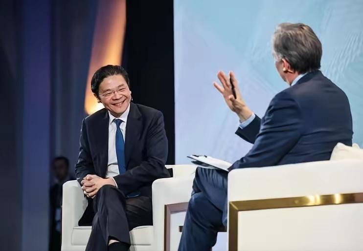 黄循财评论中日争端，隐晦的为日本说话！
原本大家都觉得，作为亚洲的重要国家，新加