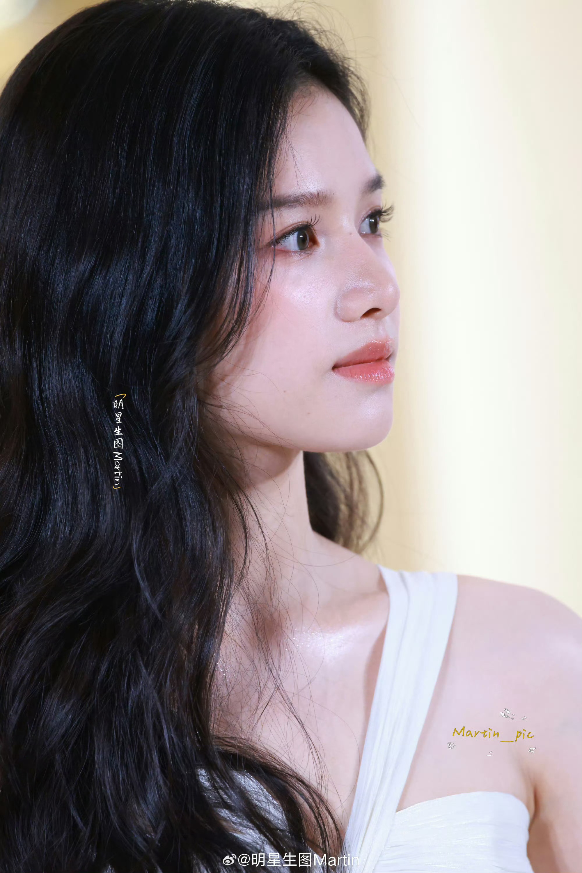 谁能看出这是张婧仪的生图，太美啦！这就是地母系长相骨相美绝了！ ​​​