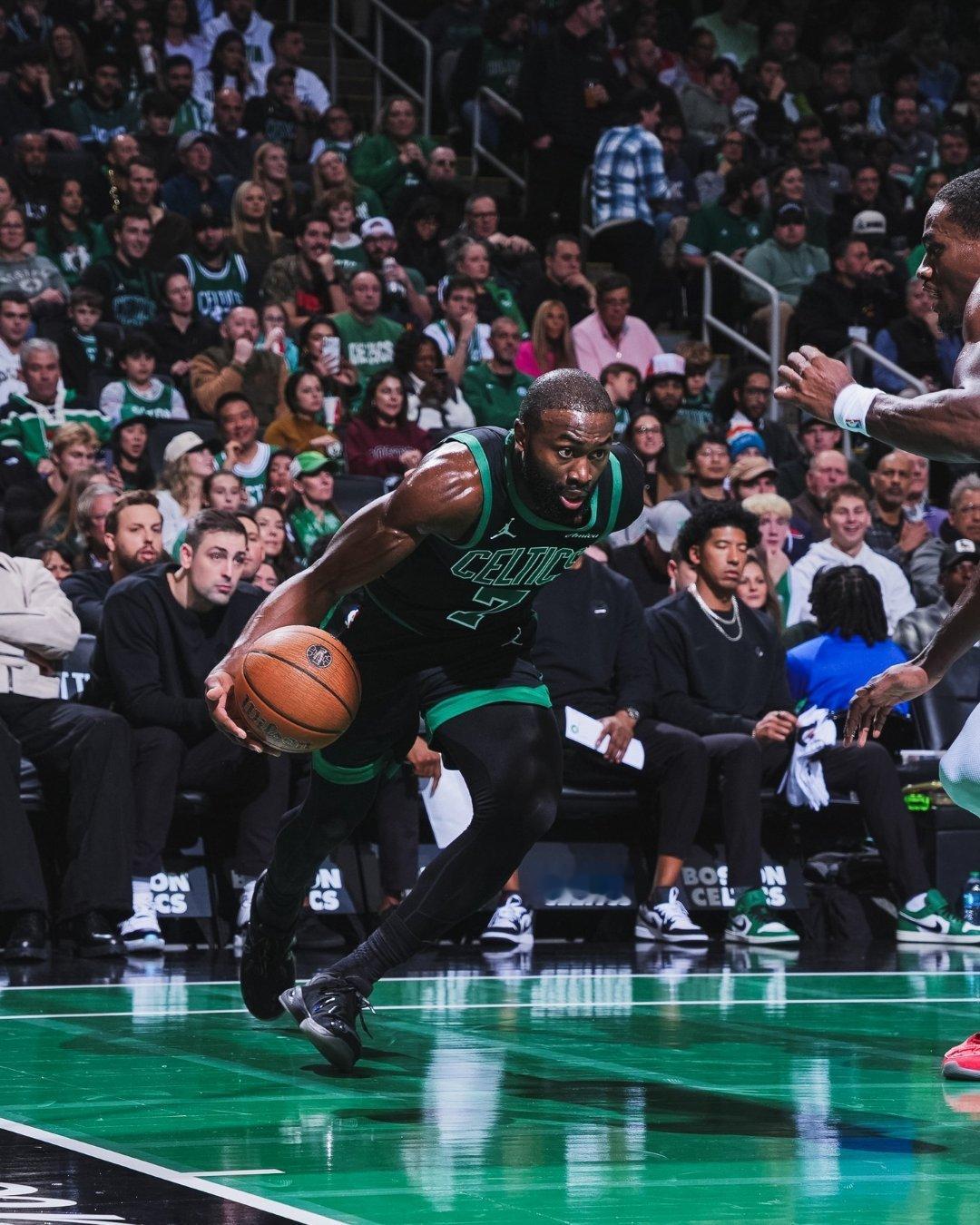 据统计，杰伦本赛季运动战进球来到269个，联盟第二，仅次于亚历山大！凯尔特人热爱