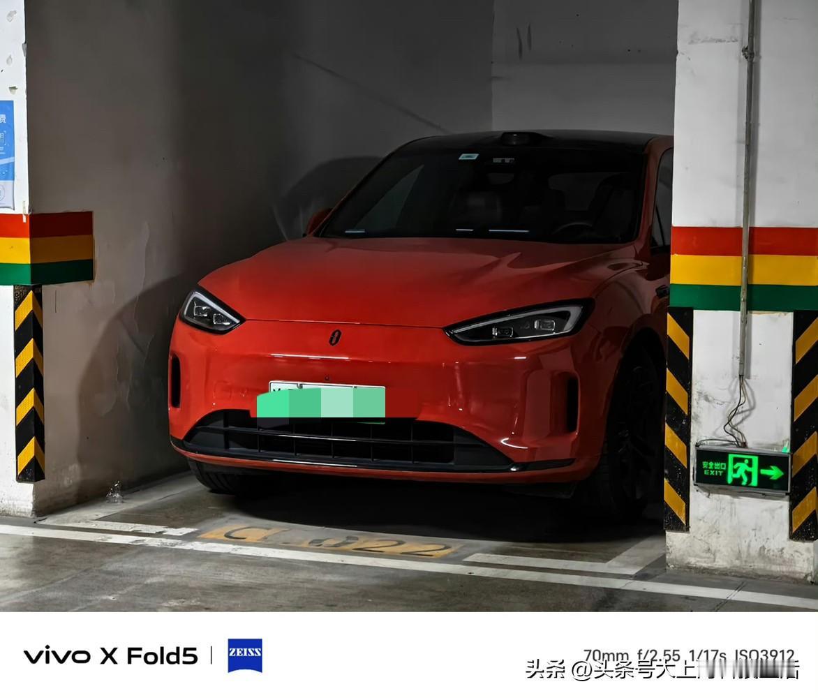 以后买车一定要带电吸门，每次下车都是潇洒的关上车门直接离开，再来开车时却发现车门