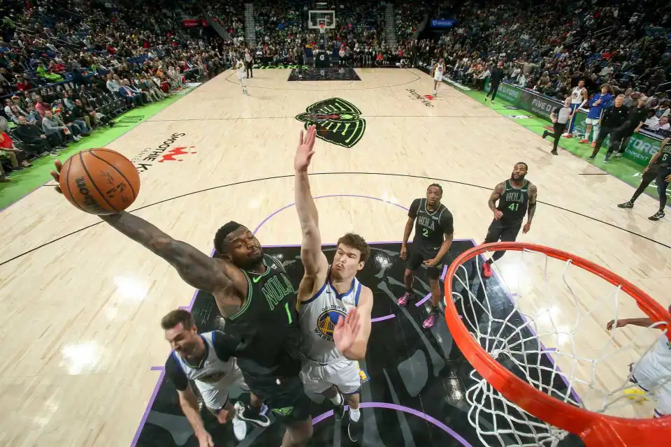 NBA常规赛勇士vs鹈鹕，穆雷复出迎来赛季首秀，追梦也迎来复出全场残阵勇士109