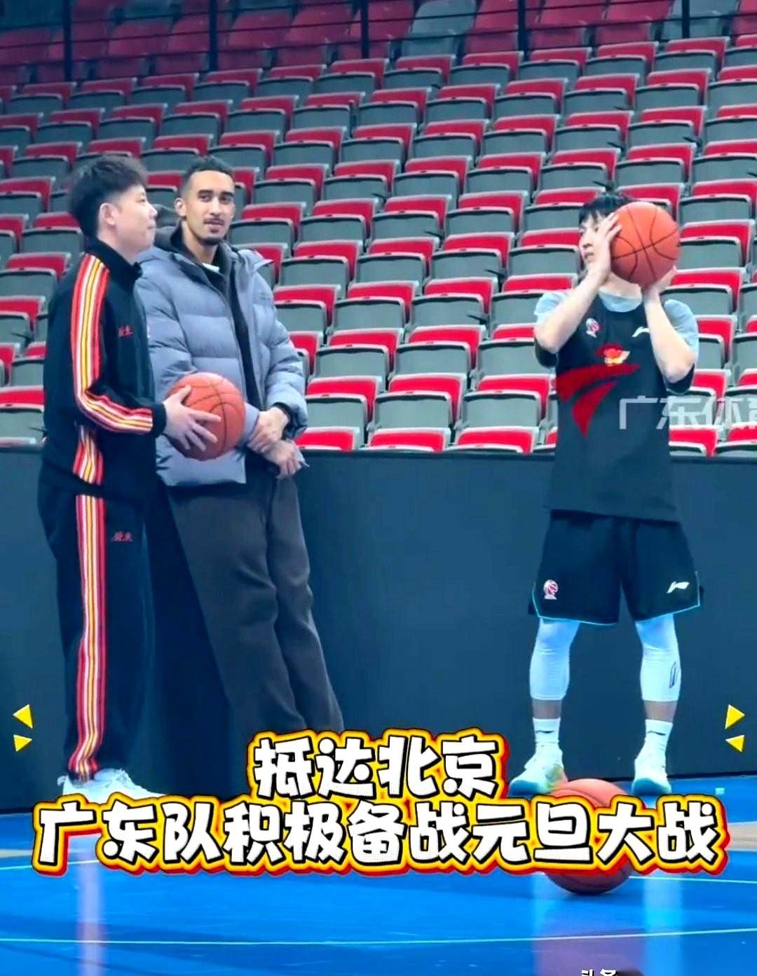 京粤大战的剧本，今天早上直接被撕了。
广东主教练杜锋对着镜头，一句话把所有悬念都