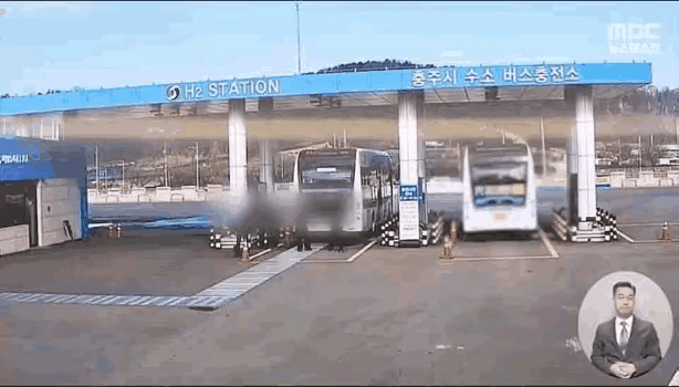 韩国氢能源车首爆，确实没起火[二哈] 
