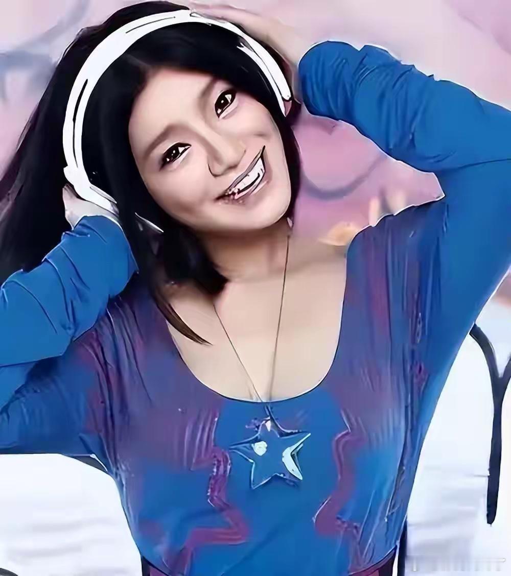 超女冠军江映蓉过度医美后反而没以前好看了，事业也不如以前了，以后多好看？ 