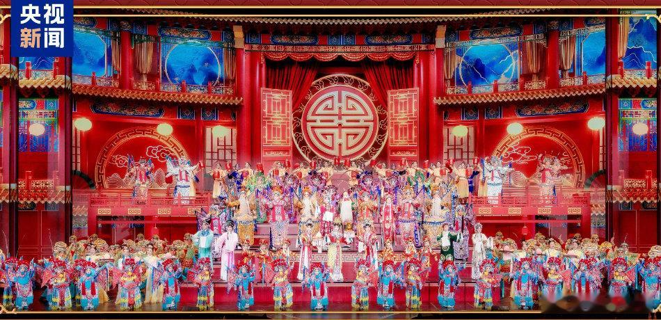 马年春晚等着你 万众期待的 2026 央视马年春晚官宣啦！主题 “骐骥驰骋 势不