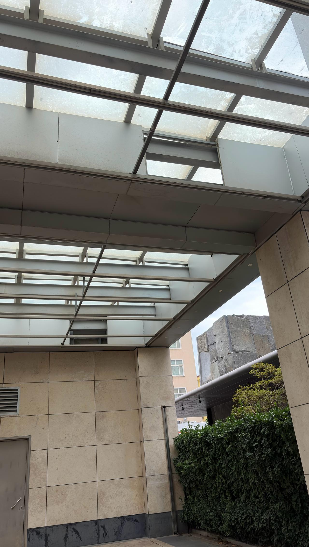 【青岛地铁啄木鸟】𝟓𝟓𝟓𝟕.出入口
🚇2号线 燕儿岛路C
出入口外围的