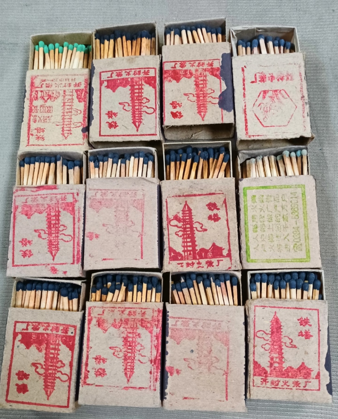 谁还记得小时候收藏的那些火柴盒。现在，火柴都基本消失了。一代人有一代人的收藏癖