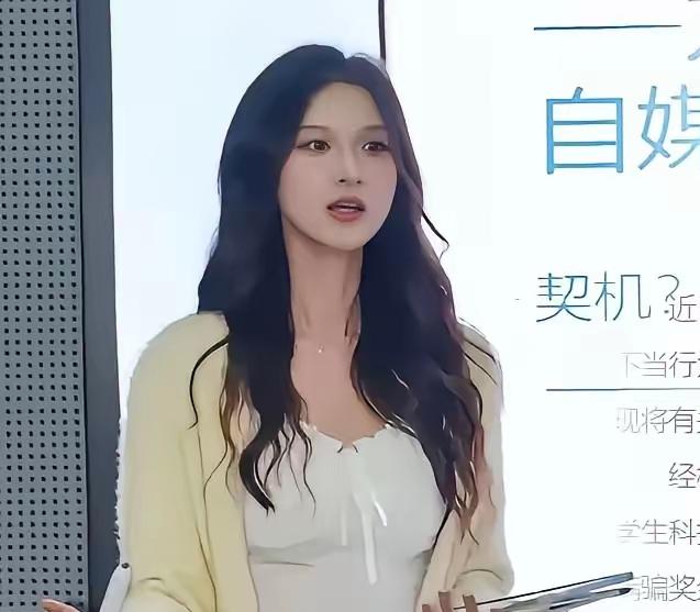 樊同学比窦娥都冤呐，人家老爹是电T集团研究院的头儿，说话好使的人。
樊同学自家搭