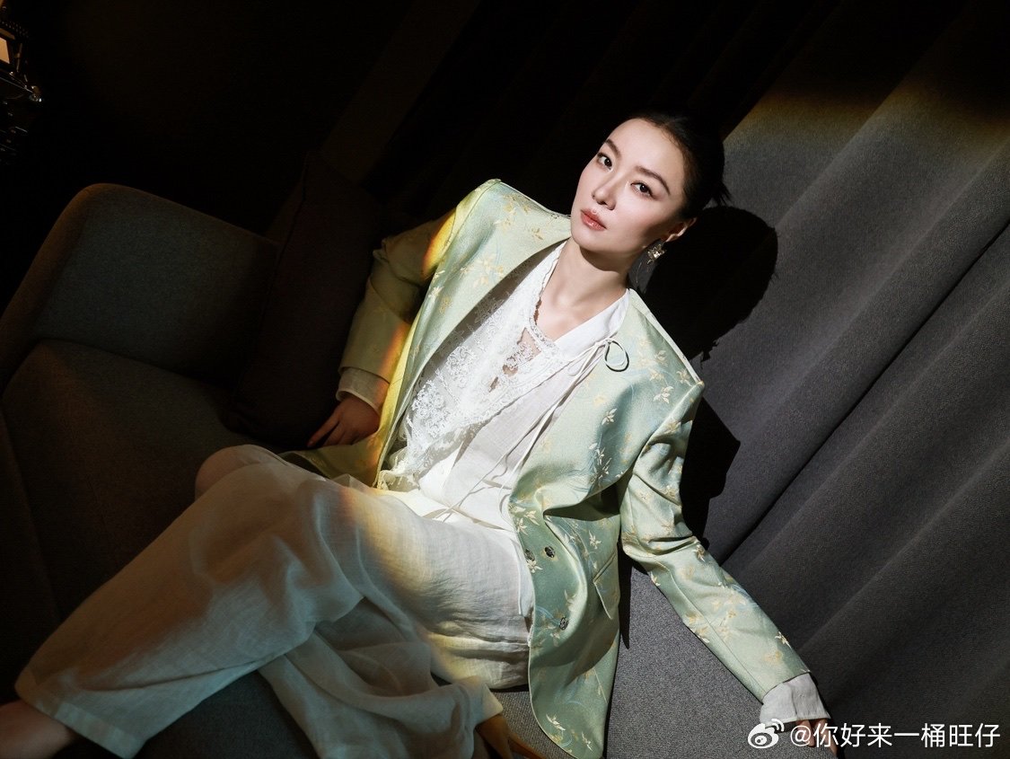 齐溪顶级Alpha齐溪黑西飒爽酷，浅绿温柔强，颜值气质超无敌！ ​​​