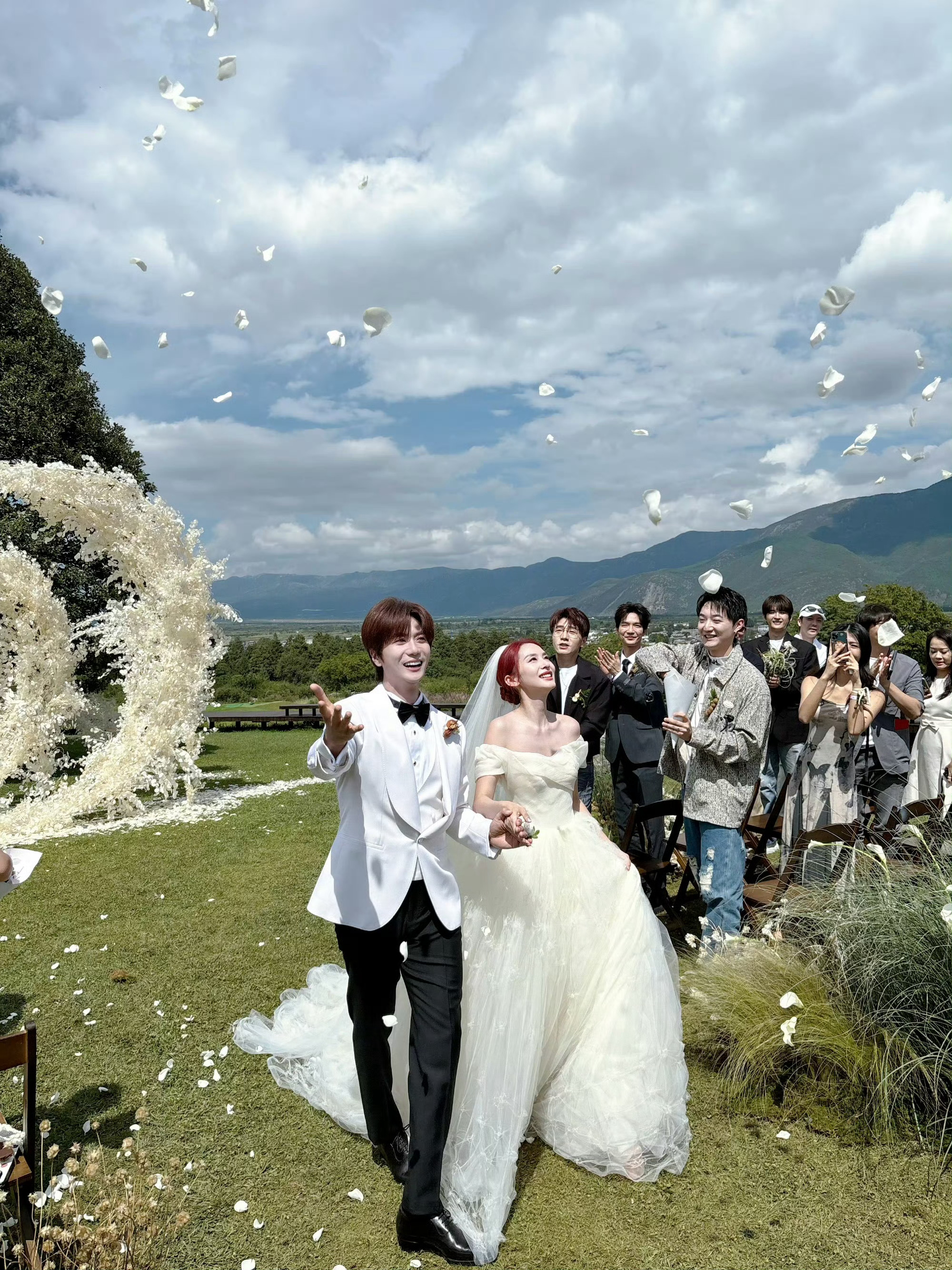 #陆虎陈曌旭的婚礼不收礼金##陆虎陈曌旭跳舞#家人们谁懂第一张0713们的含金量
