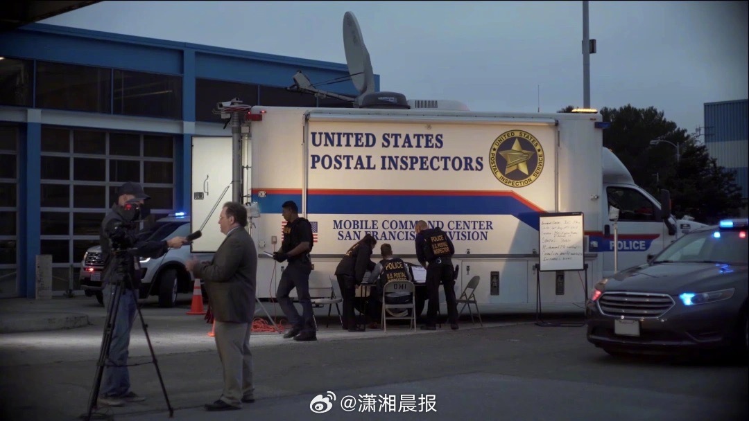 【#美国将监控邮件和包裹追踪非法移民#】美国近期扩大移民执法网络，继政府效率部后
