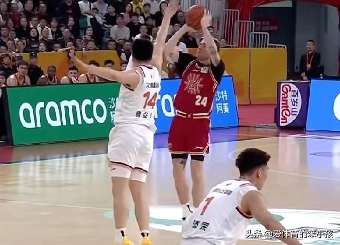 这个赛季的上海久事在进行了阵容补强之后，战斗力可以说持续提升，而且球队在应战困难