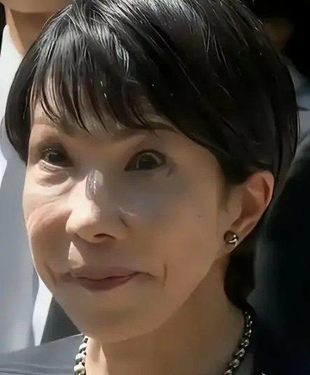日本下狠手，高端数控机床从零件到整机全部限制对华出口，可以说这招就是奔着你死我活