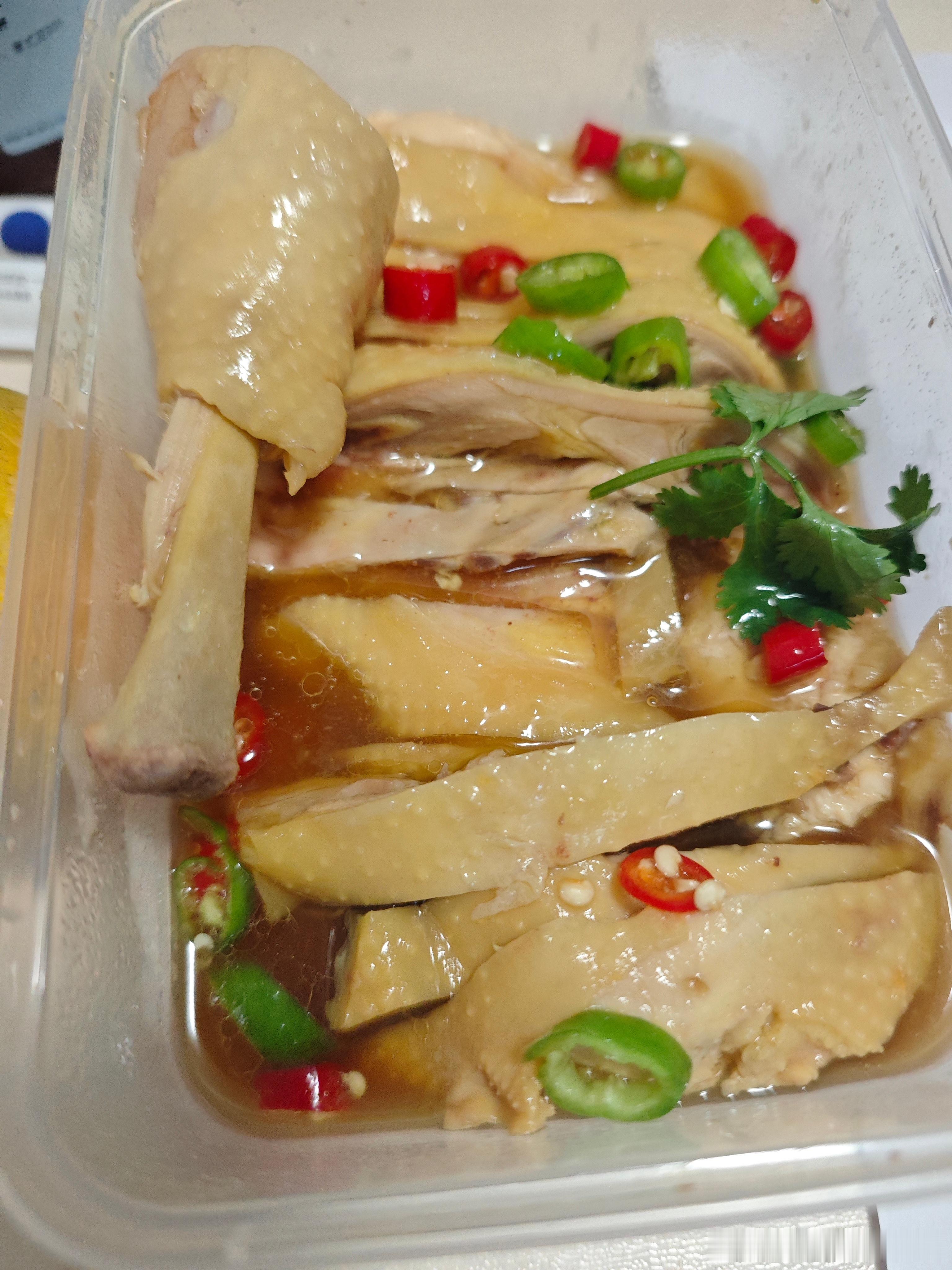 味德丰椒麻鸡，超好吃！有一点辣，花椒的麻麻感，爽歪歪[打call][打call]