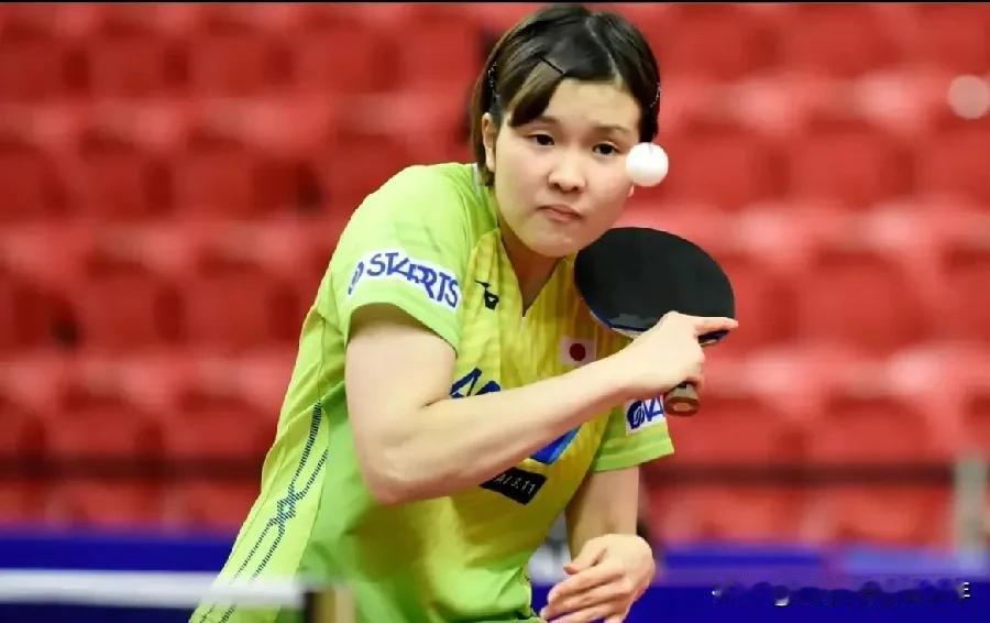 美国大满贯赛事1/16决赛，桥本帆乃香削懵印度选手阿库拉。首局桥本帆乃香11：6