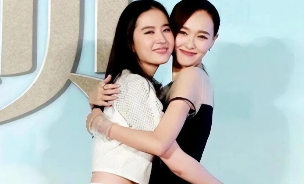 唐嫣连续11年为刘亦菲庆生，这时才明白，她俩关系含金量

8月25日唐嫣又卡着1