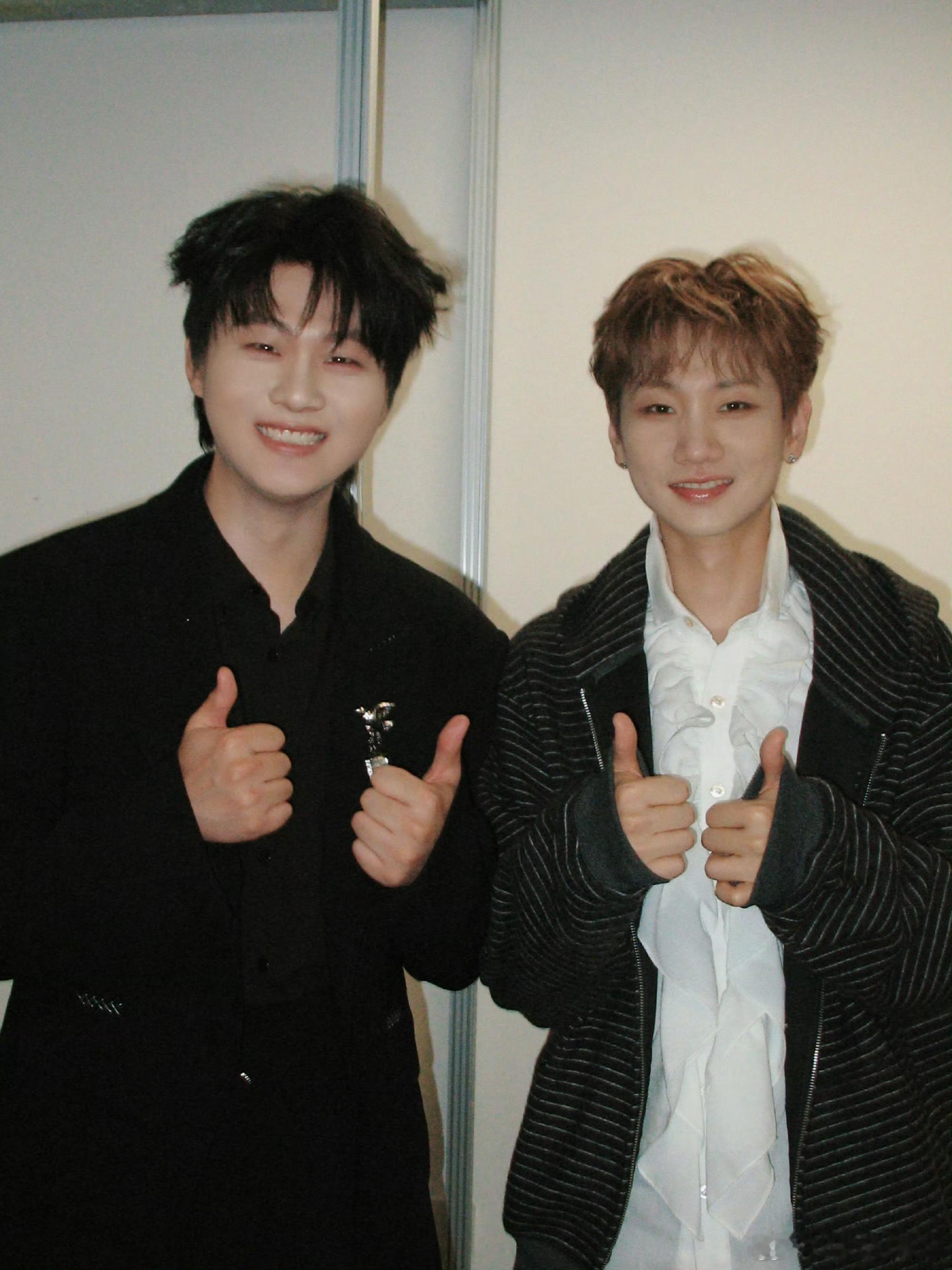 双高胎 让你俩追星追美了，呢我呢