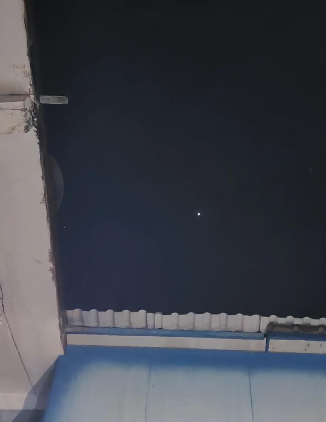 我们女人是一条心的
我们女人是一条心的，一直都是，很有意思的现象
	
也许只是暂