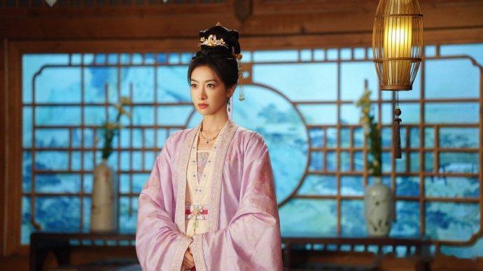 宋茜女武一宋茜女武一太绝了！《山河枕》楚瑜打戏利落眼神带狠，一句“对付你我一个人