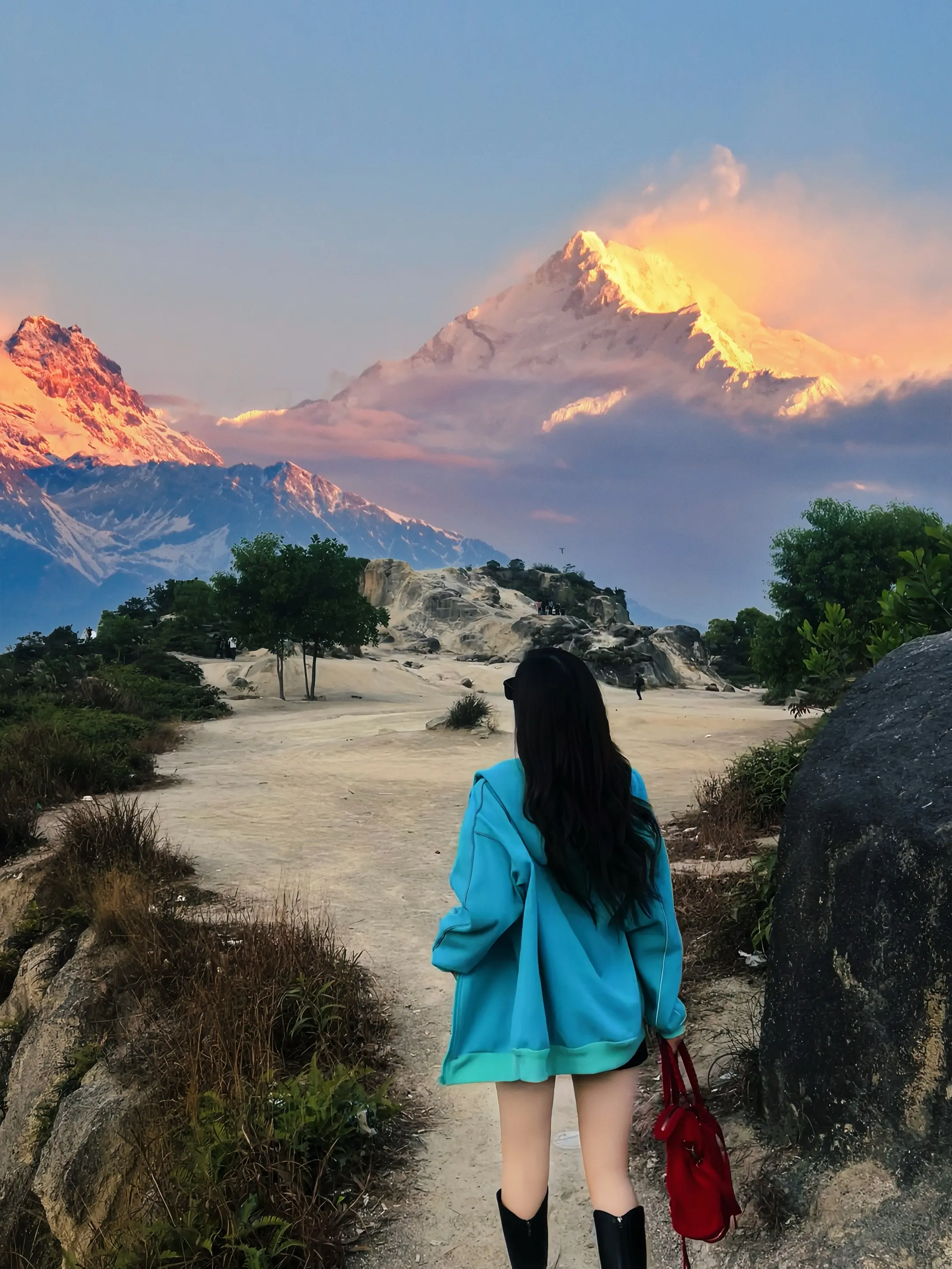 我总要清醒独立 因为任何人都不是我的靠山。