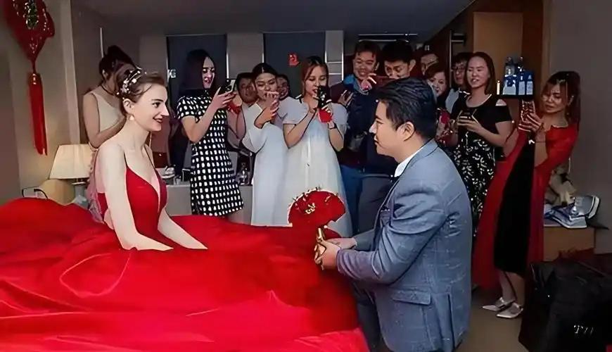 中俄跨国联姻正日益增多，倘若对俄罗斯女性的生理特点缺乏了解，婚后生活或许会颇为困