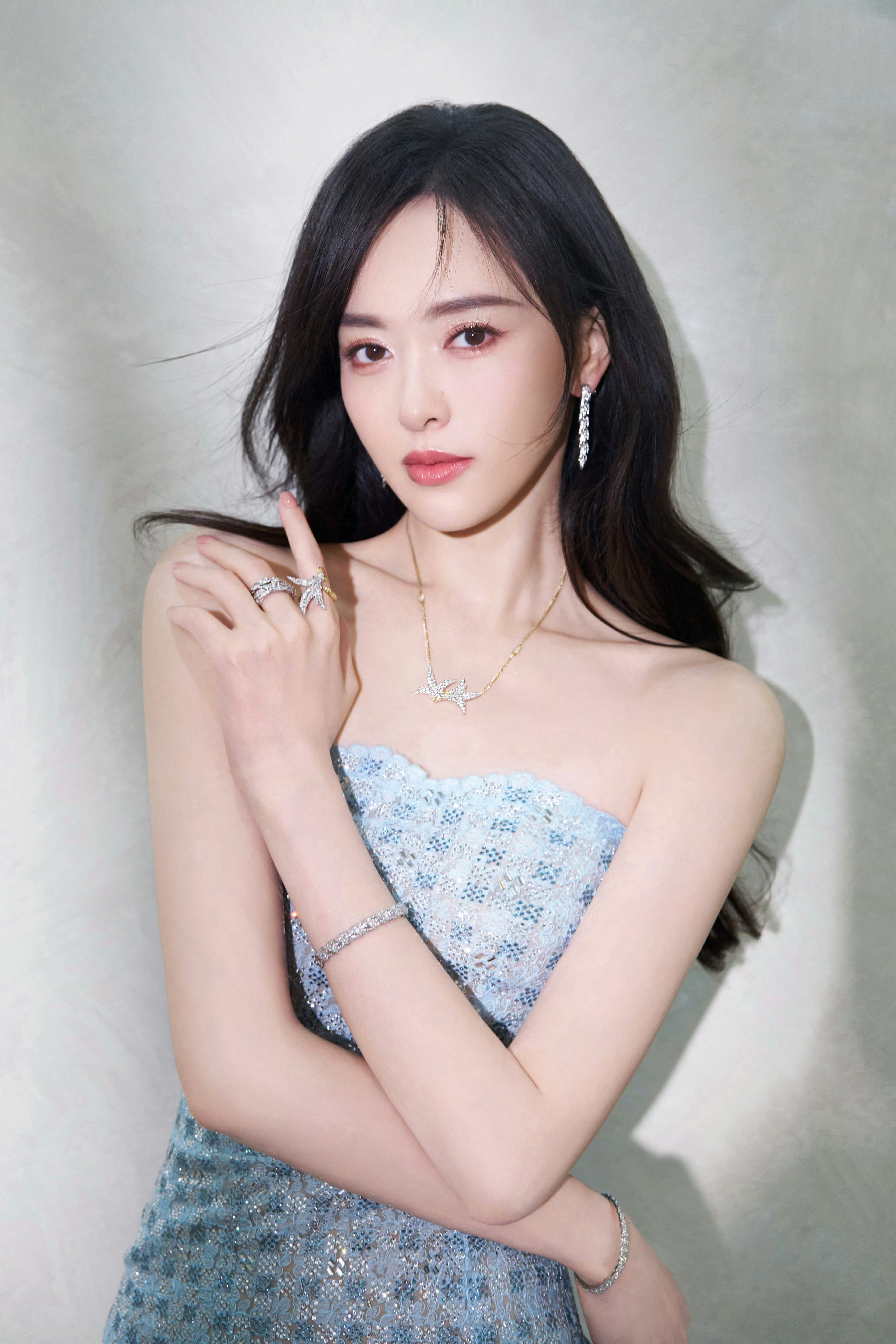 唐嫣Tiffany活动造型 