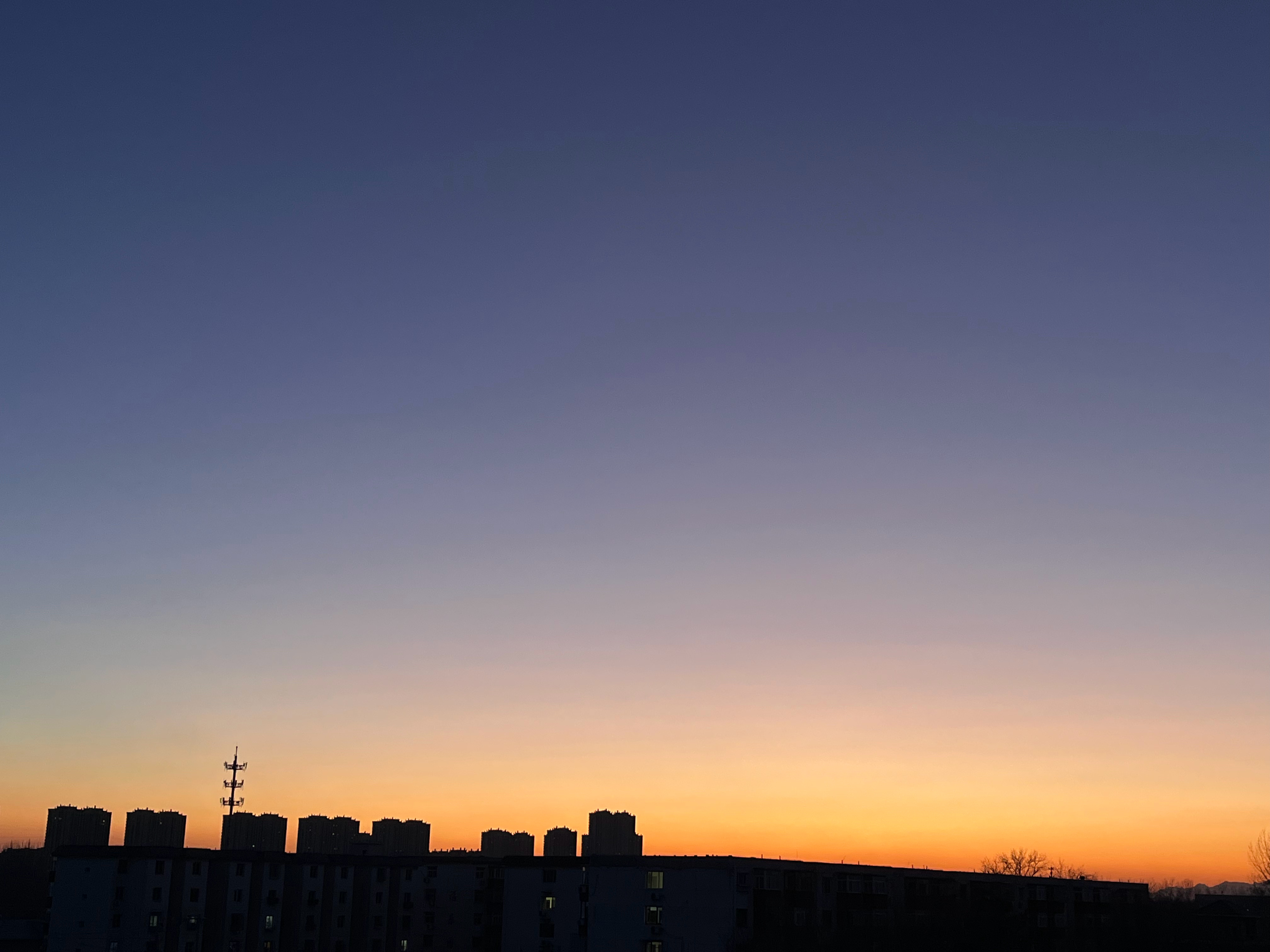 生活手记晚安～ 愿你梦里有光，醒来有暖，明天继续做喜欢的自己。 