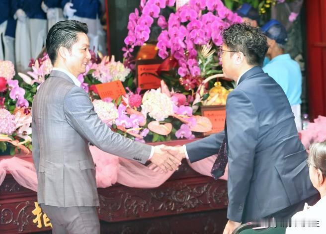 沈伯洋追近蒋万安  原黄珊珊选票一半投向沈伯洋

2026年台北市长选战持续升温