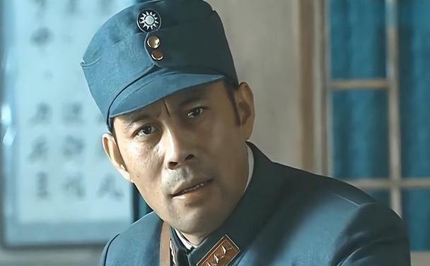 亮剑看了无数遍，有一个地方始终想不明白。李云龙俘虏了楚云飞手下的炮团参谋，但是这