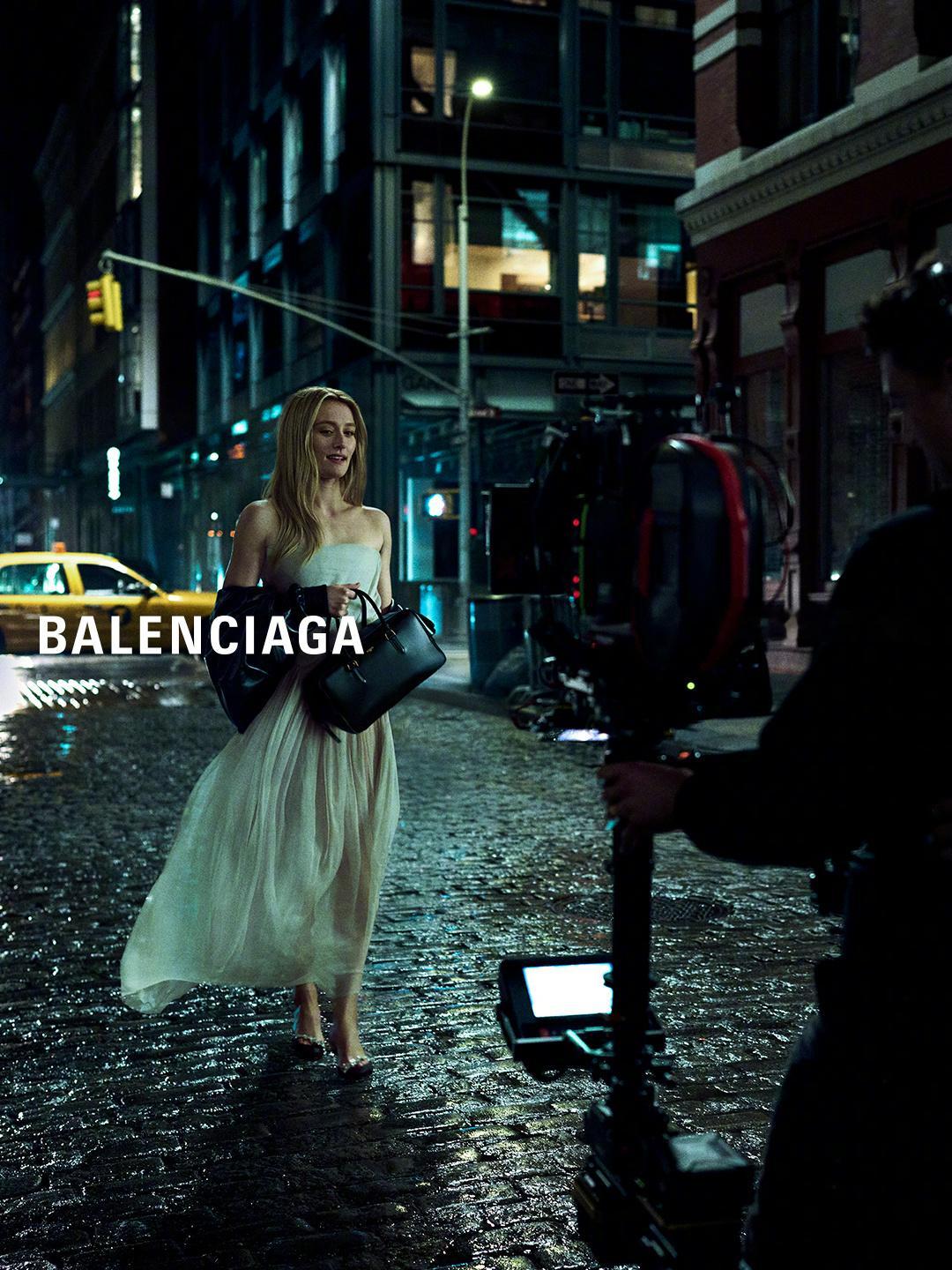 BALENCIAGA秋季26系列广告大片——《纽约时刻：镜头向前》由奥斯卡提名导