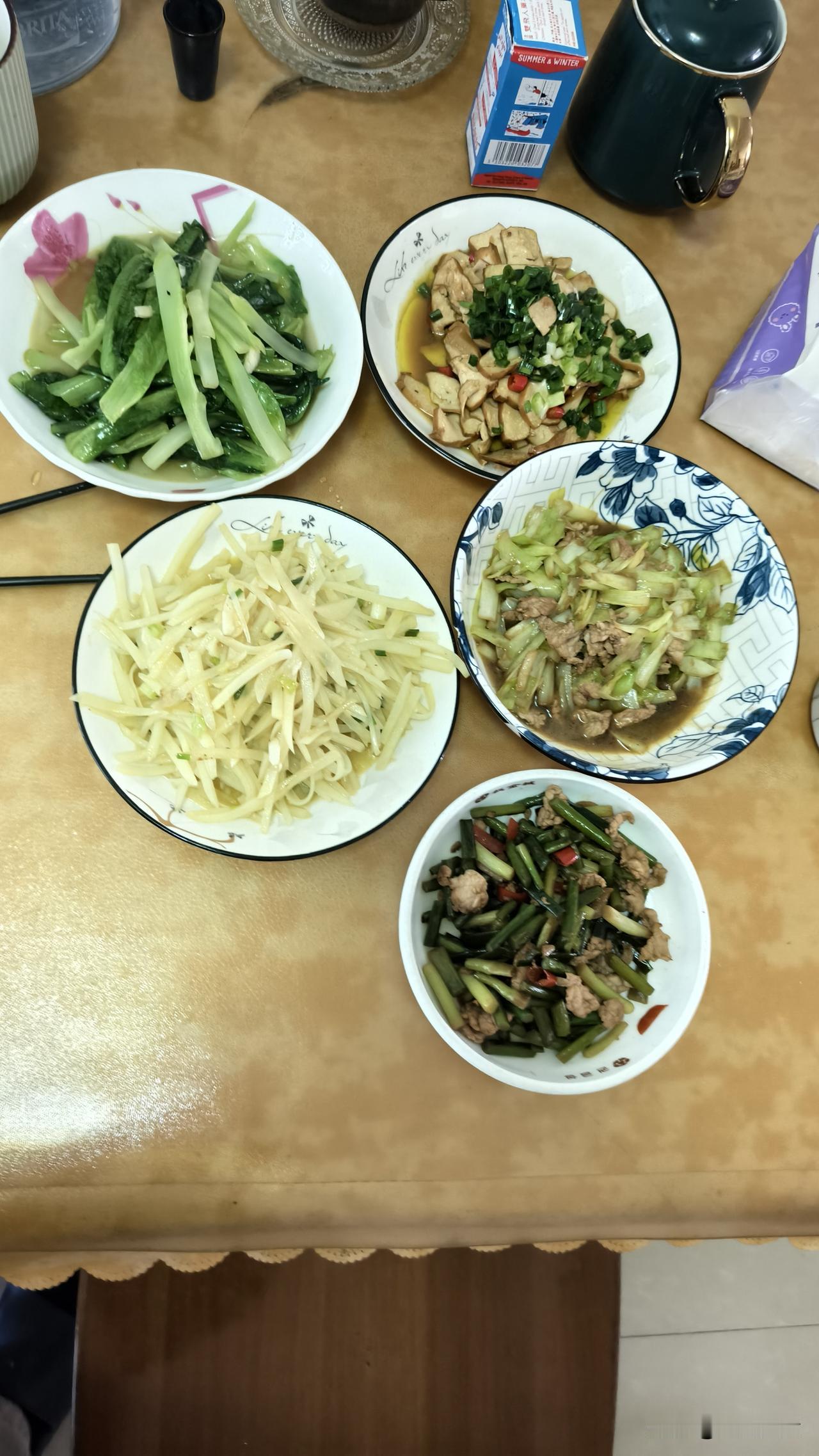 比较手痒，看见一个朋友推荐，他做ST做的比较好，在个人心里，可以用赚翻了进行形容