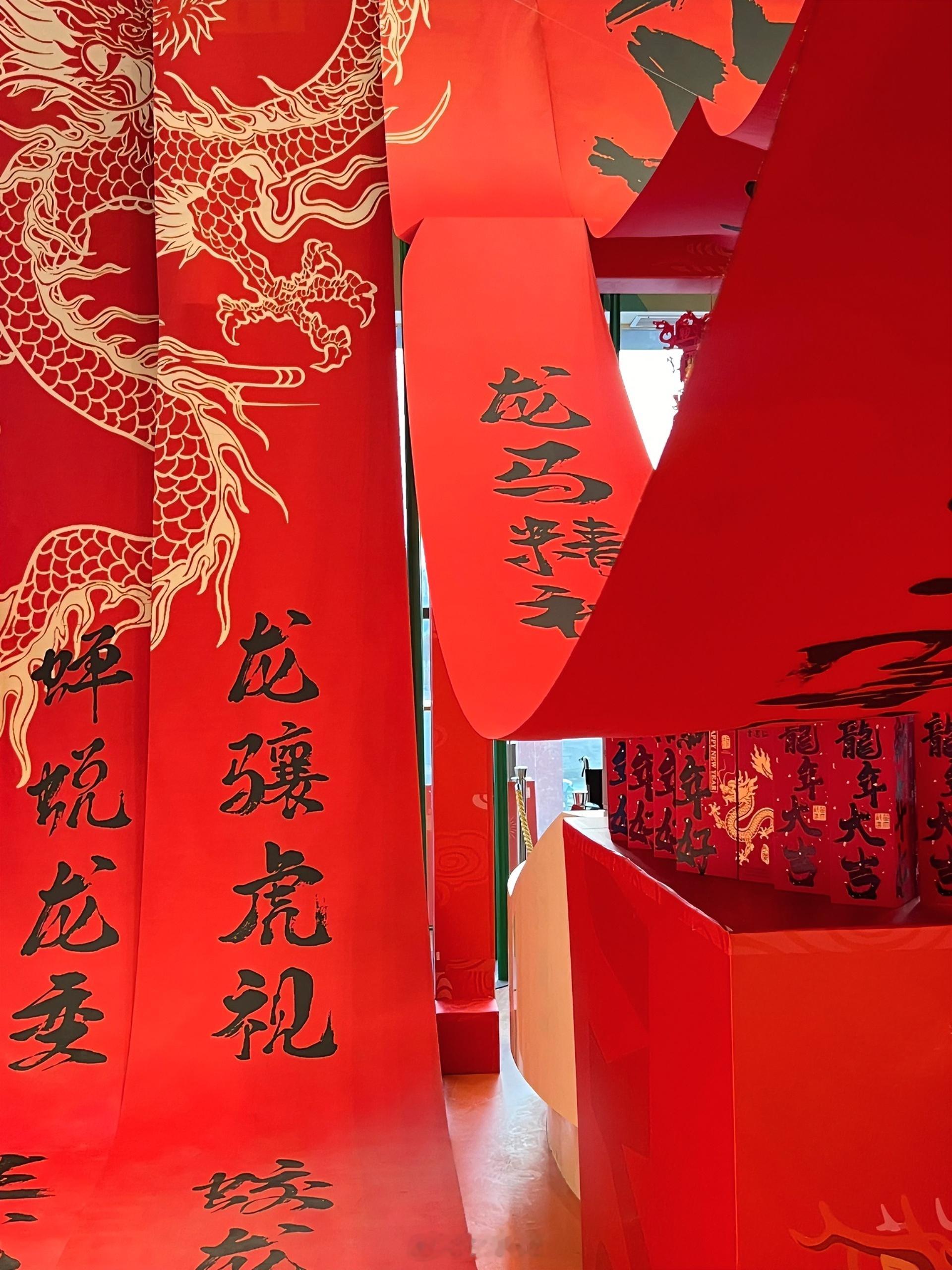 啊啊啊啊#天官赐福上元节团建# 小.饱这小子带着天官赐福回来啦！！作为太子殿下的
