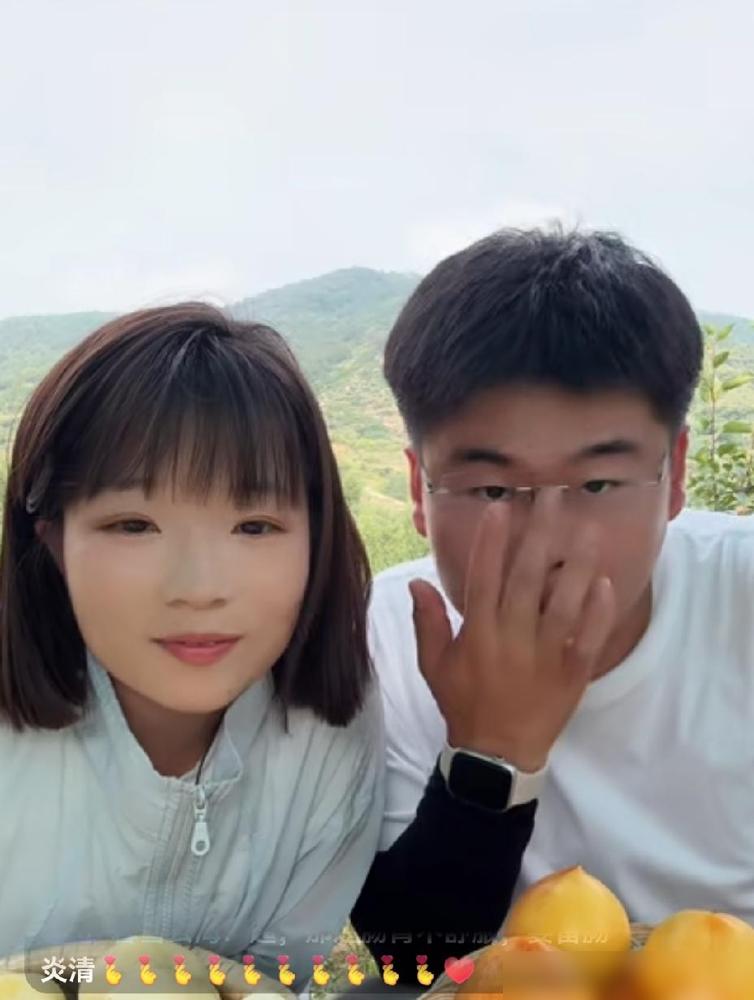 小超超也如期带货了。

说真的，关注山东这群生活博主这么久，看着他们从最开始拍点
