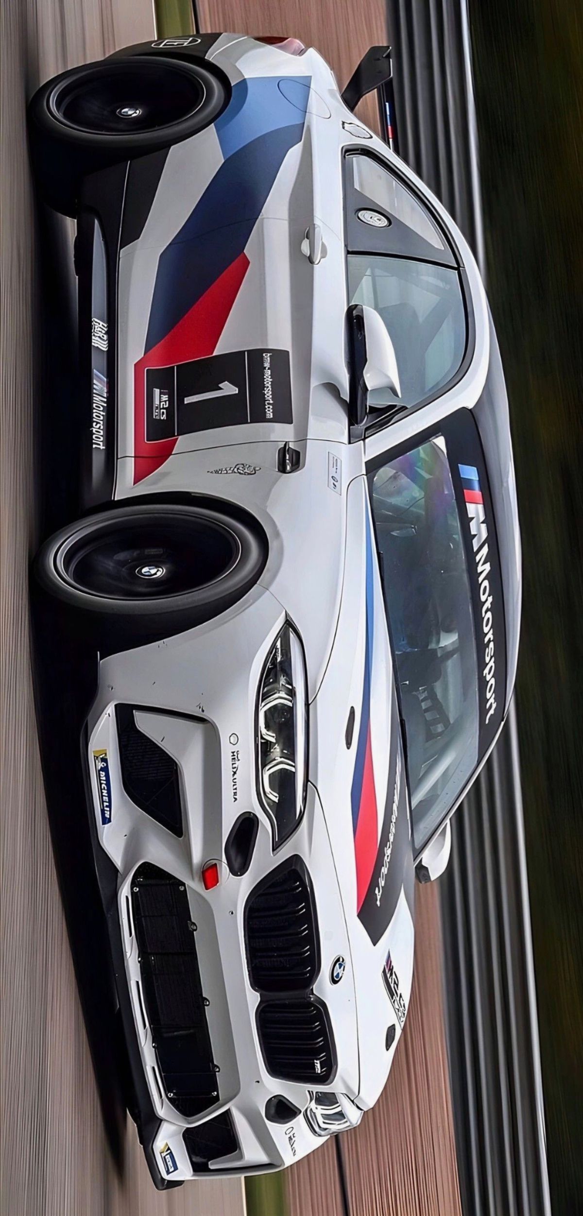 早上好！Bimmer[太阳]bmwsky[超话] 手机壁纸 ​​​