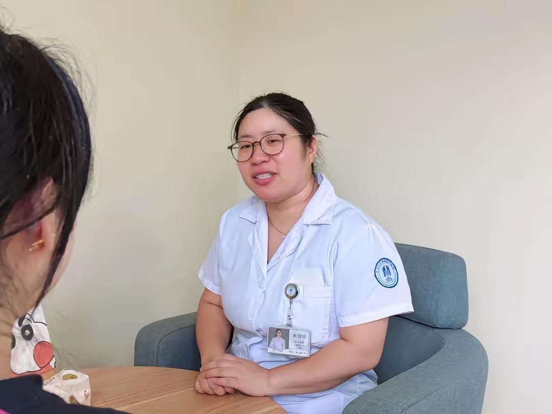 “让人心疼！”9月13日报道，浙江宁波，一女孩父母感情不好，总是因为女孩的事情争