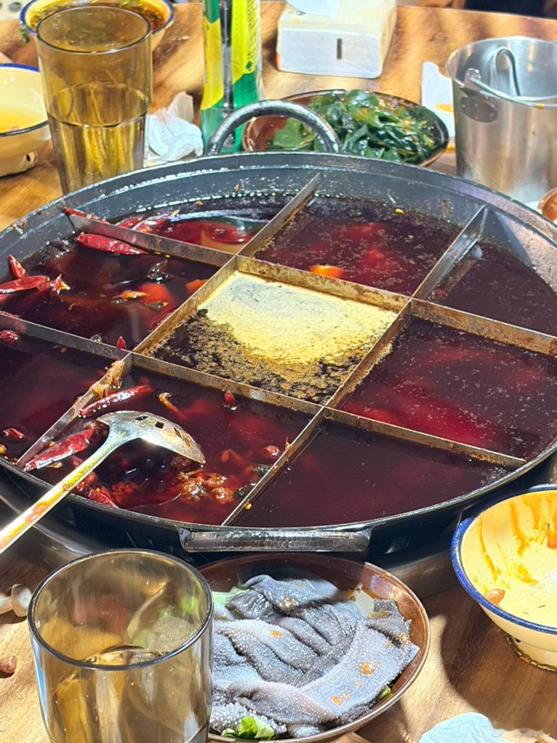 经线人提供的线索，再次进入深水区。 