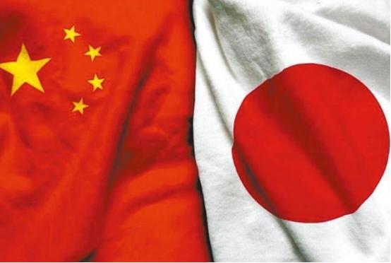 俄罗斯专家早就把话挑明了！中国不说话、不松口、卡住关键物资，日本经济还能硬撑几天