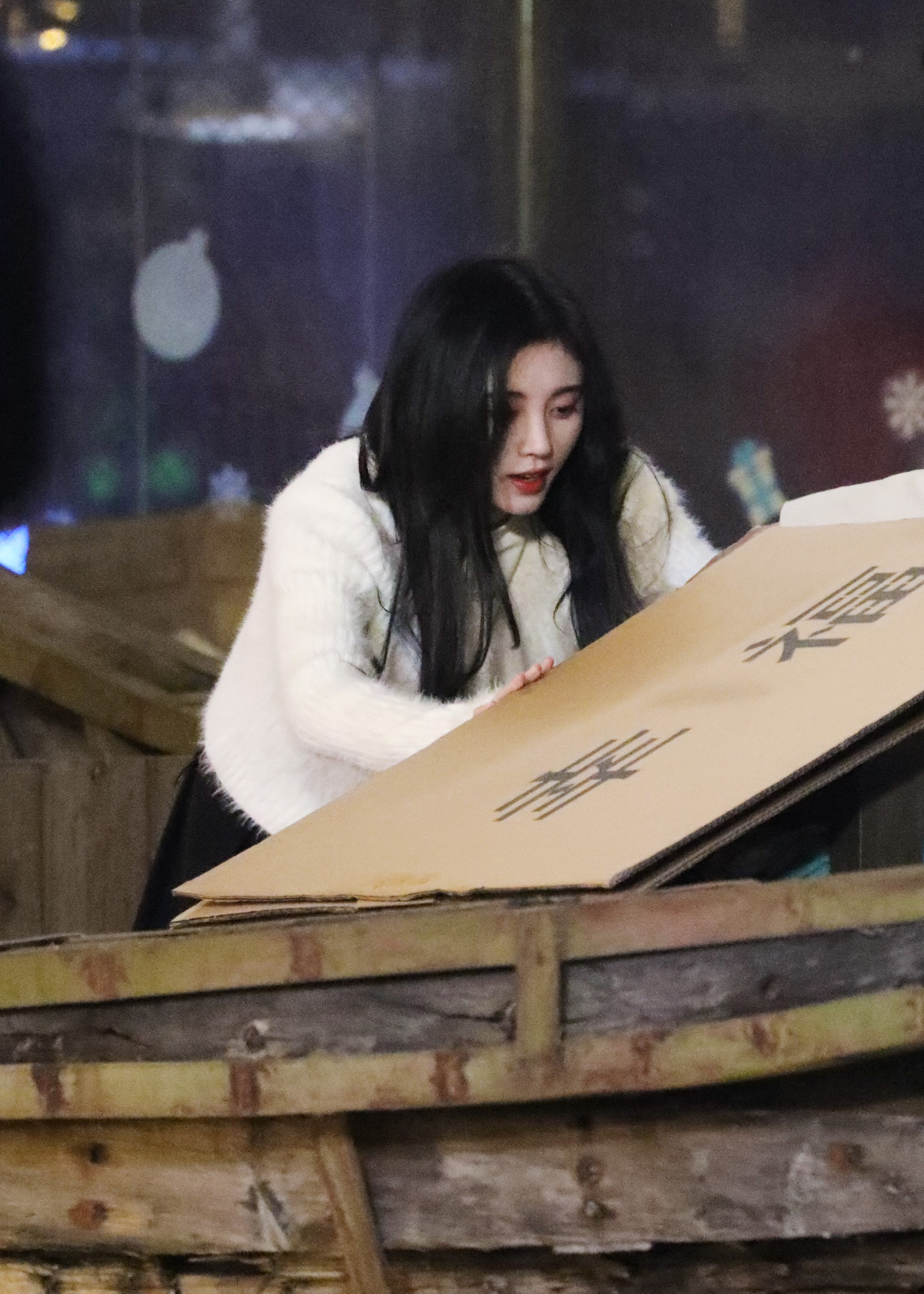 jjy鞠婧祎姜黎非jjy 鞠婧祎千香 风声围绕你身边，思念环绕你耳边