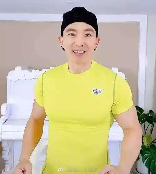 刘畊宏劝大家别学潘玮柏减肥 这波共识太赞！刘畊宏反对单纯追瘦，潘玮柏的针灸调理+