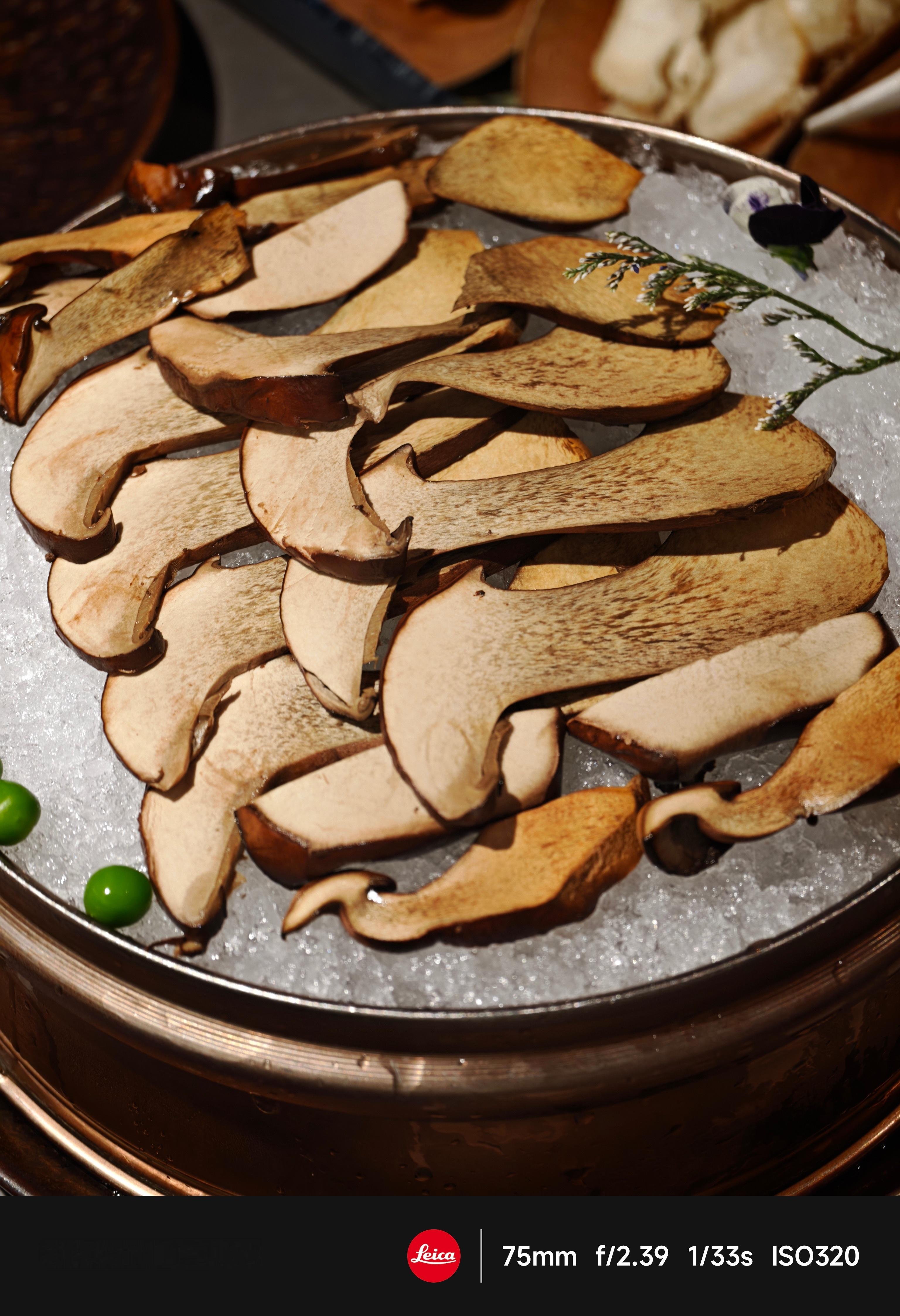 数码圈最爱吃火锅的应该就是我了，三天不吃就想，刚健身房跑完步，少吃点不过分吧 上