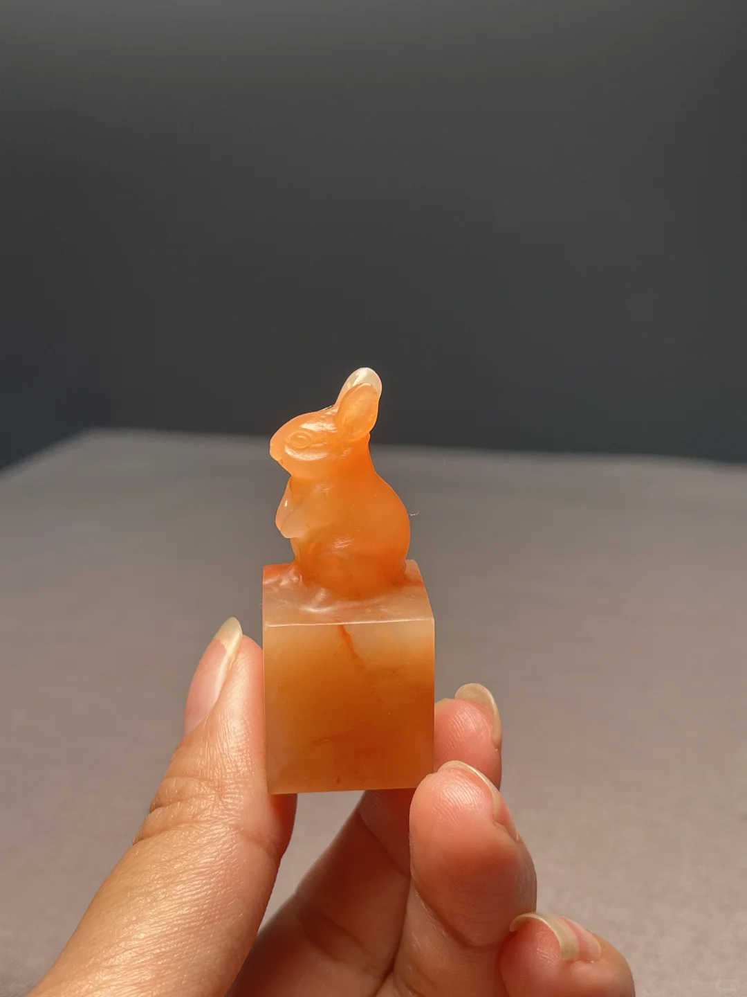 来个可爱的小兔子